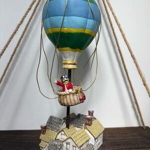 Vintage Hot Air Balloon Music Box